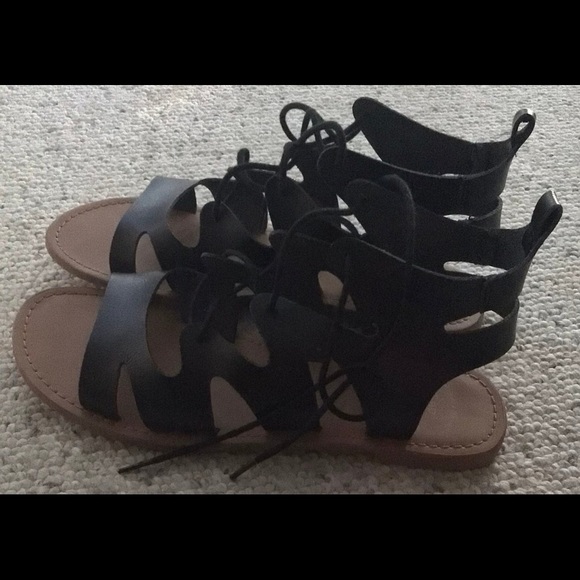 NWT Gap black gladiator sandals size 7 - Picture 8 of 12